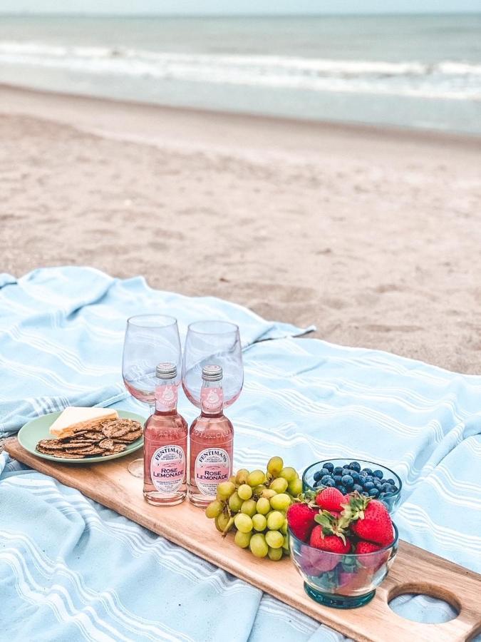 Luxury Villa 3 Blocks From The Beach With A Pool, Fire Pit And Outdoor Oasis ケープ・カナベラル エクステリア 写真