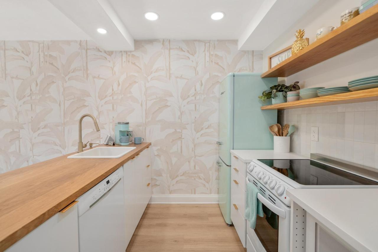 Luxury Villa 3 Blocks From The Beach With A Pool, Fire Pit And Outdoor Oasis ケープ・カナベラル エクステリア 写真