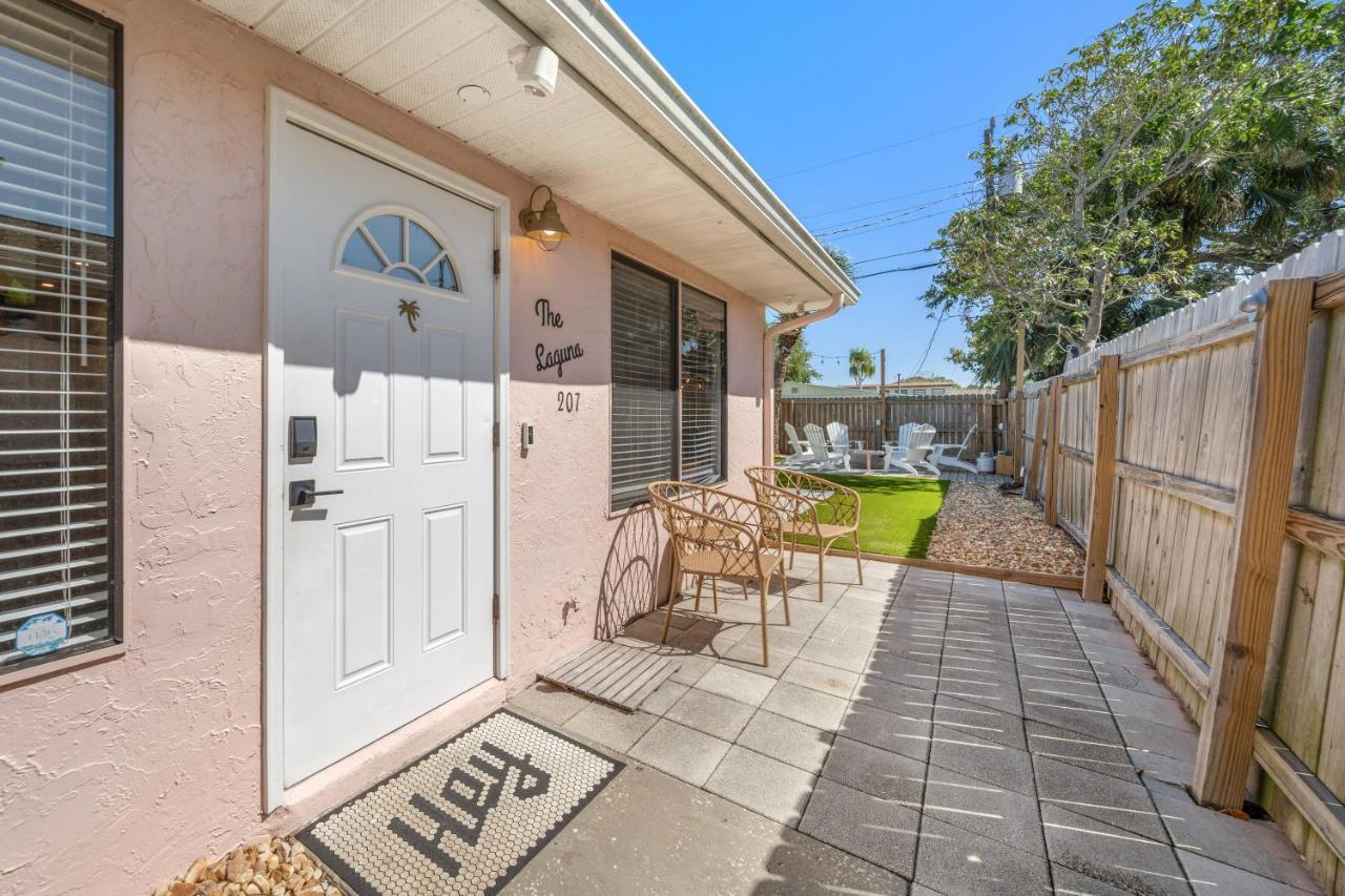 Luxury Villa 3 Blocks From The Beach With A Pool, Fire Pit And Outdoor Oasis ケープ・カナベラル エクステリア 写真