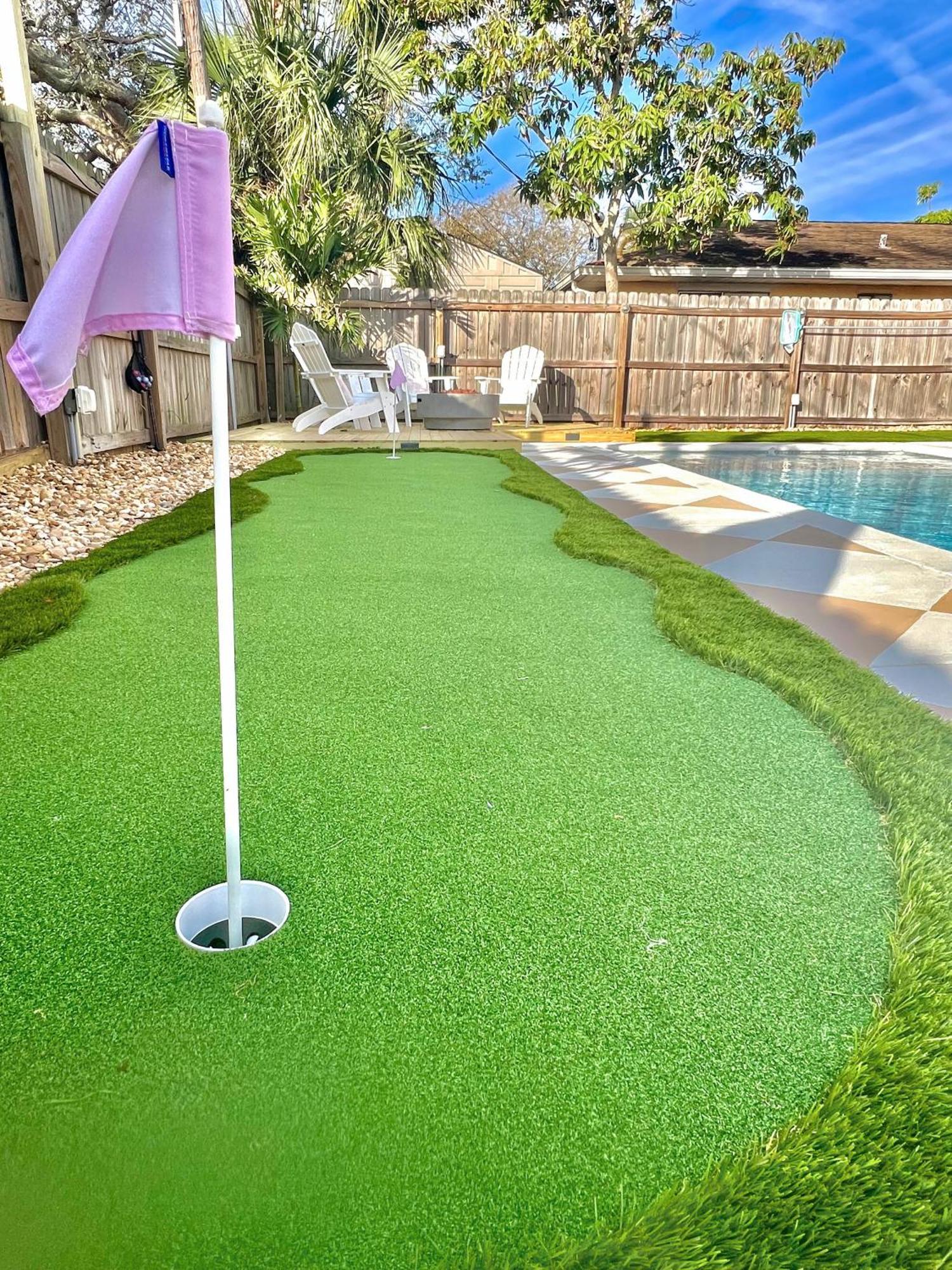 Luxury Villa 3 Blocks From The Beach With A Pool, Fire Pit And Outdoor Oasis ケープ・カナベラル エクステリア 写真